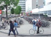 Bicicletário em Amsterdam