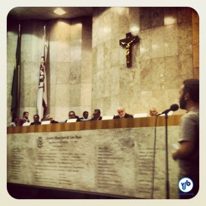 Thiago Benicchio, da Ciclocidade, na Audiência Pública que debateu o projeto de lei, em junho de 2013. Foto: Rachel Schein