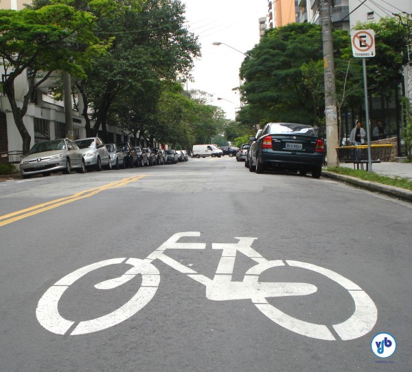 Ciclorrota: infraestrutura simples e de baixo custo ajuda a aumentar segurança e conforto dos ciclistas. Foto: Willian Cruz