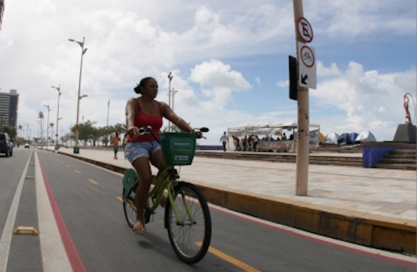 A avenida Beira Mar é considerada um dos principais cartões postais da cidade. Foto: Prefeitura de Fortaleza