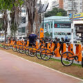 estação de bicicletas compartilhadas ciclovia