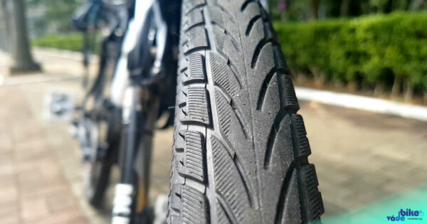 pneu de bicicleta slick, para uso na cidade