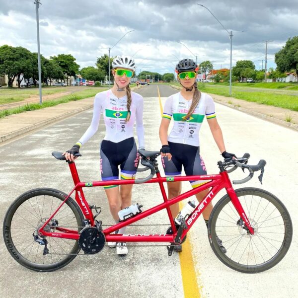 Bianca Garcia e Nicolle Borges paraciclismo tandem